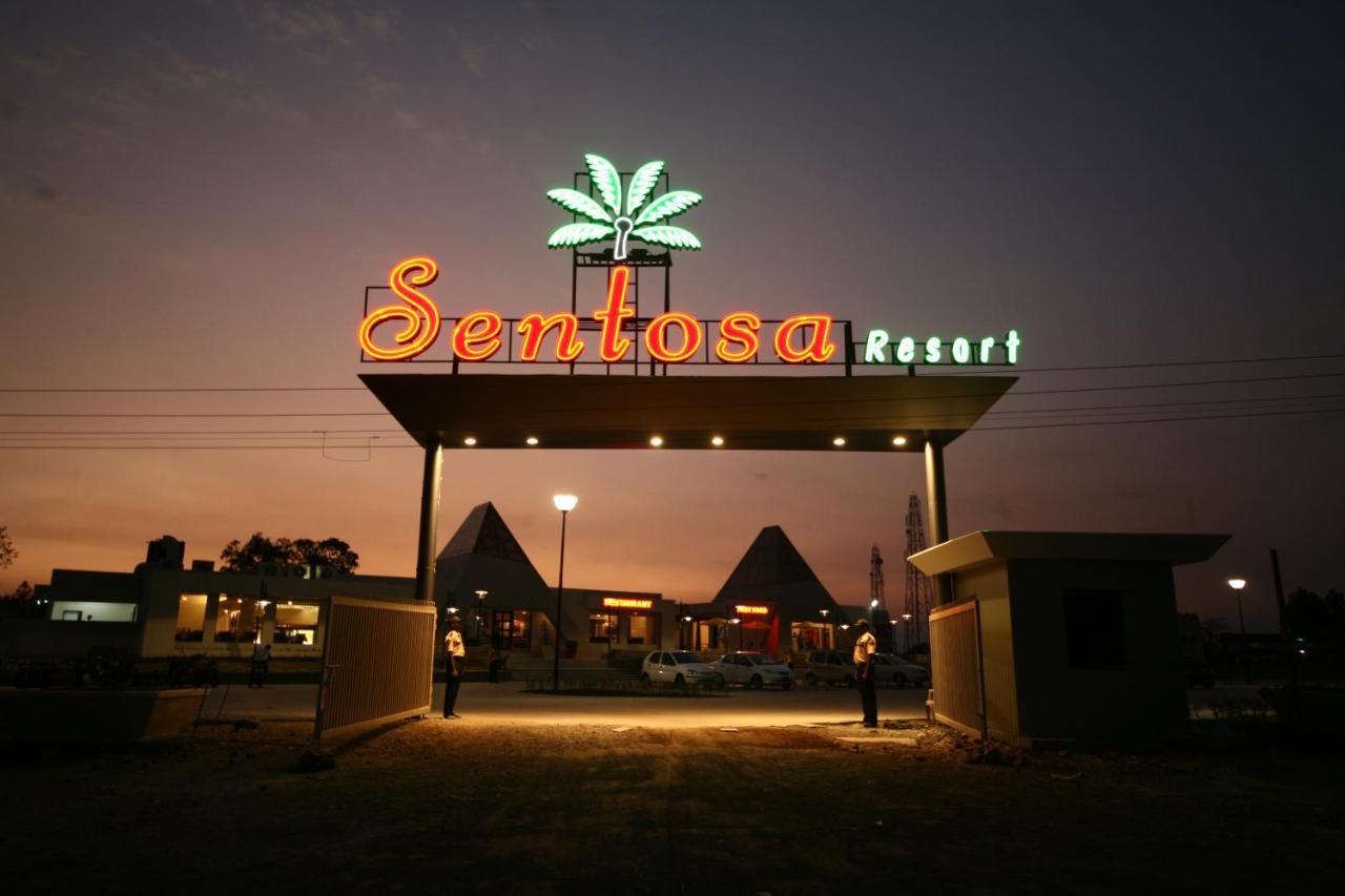 Sentosa Resorts & Water Park Chinchvad Экстерьер фото